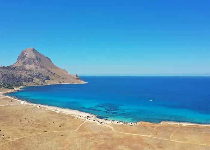 La Dama Bed & Breakfast