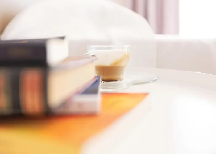 La Dama Bed & Breakfast 4*